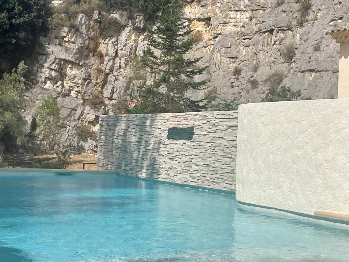 La Villa Des Carriers- Maison Avec Piscine Proche Mer 로크포르레핀 외부 사진
