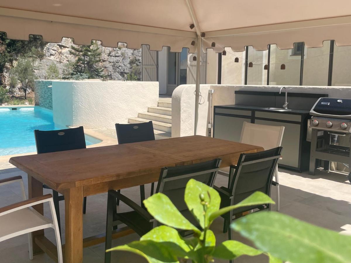 La Villa Des Carriers- Maison Avec Piscine Proche Mer 로크포르레핀 외부 사진