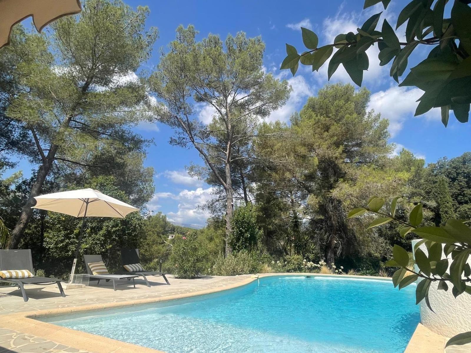 La Villa Des Carriers- Maison Avec Piscine Proche Mer 로크포르레핀 외부 사진
